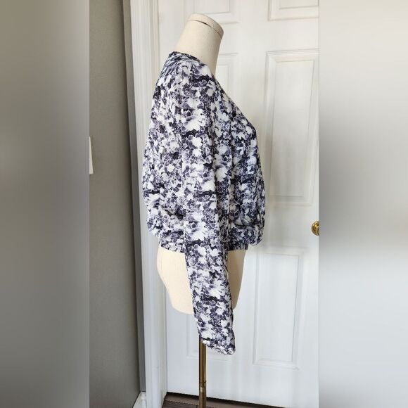 2/$15 - H&M Floral Bomber Style Jacket - Size 8 - Picture 5 of 12